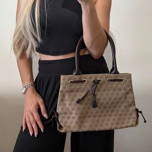 Dooney bourke mini tassel - Picture 5 of 8